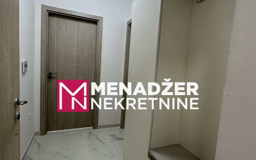 JEDNOSOBAN STAN 45m2 SA GARAŽOM- POBREŽJE
