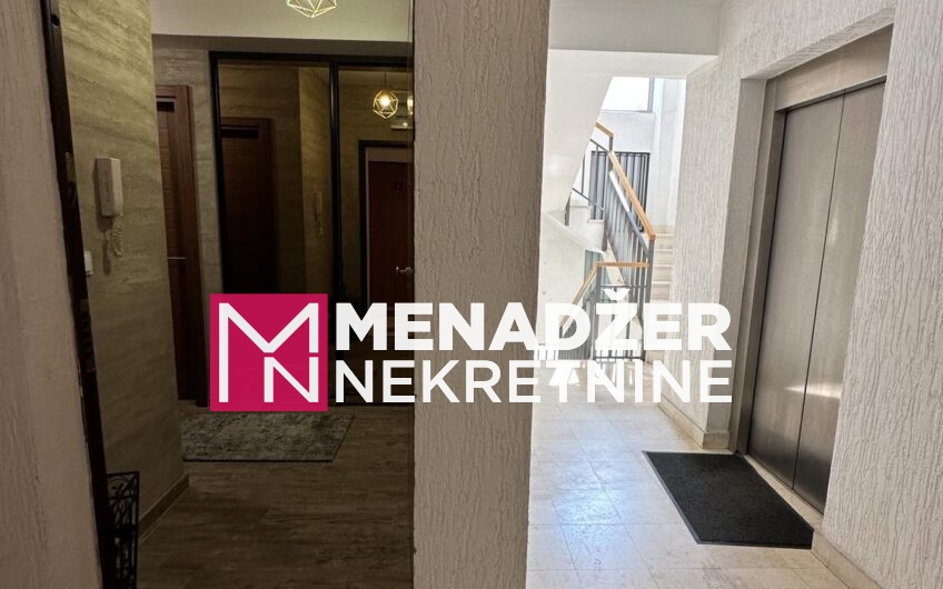 JEDNOSOBAN LUX NAMJEŠTEN STAN 50m2-PREKO MORAČE