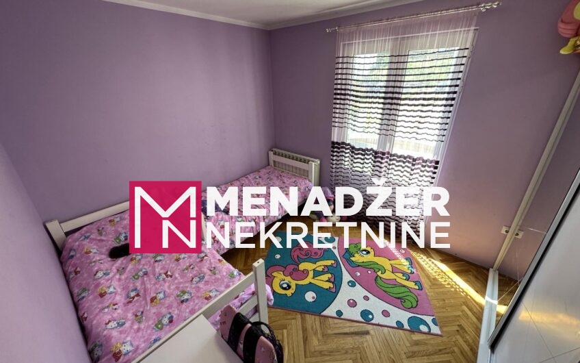 KUĆA 350m2-MOMIŠIĆI