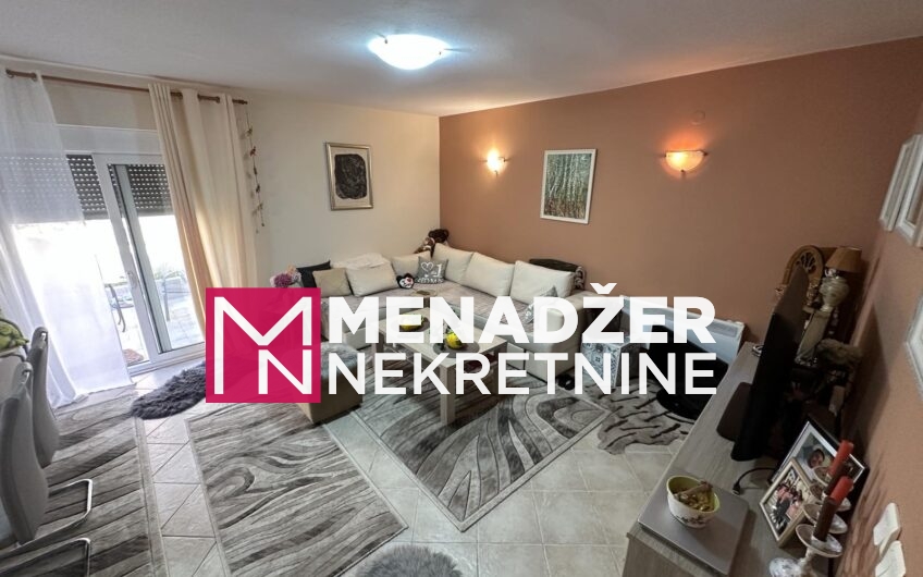 KUĆA NAMJEŠTENA 100 m2 SA BAZENOM – ROGAMI