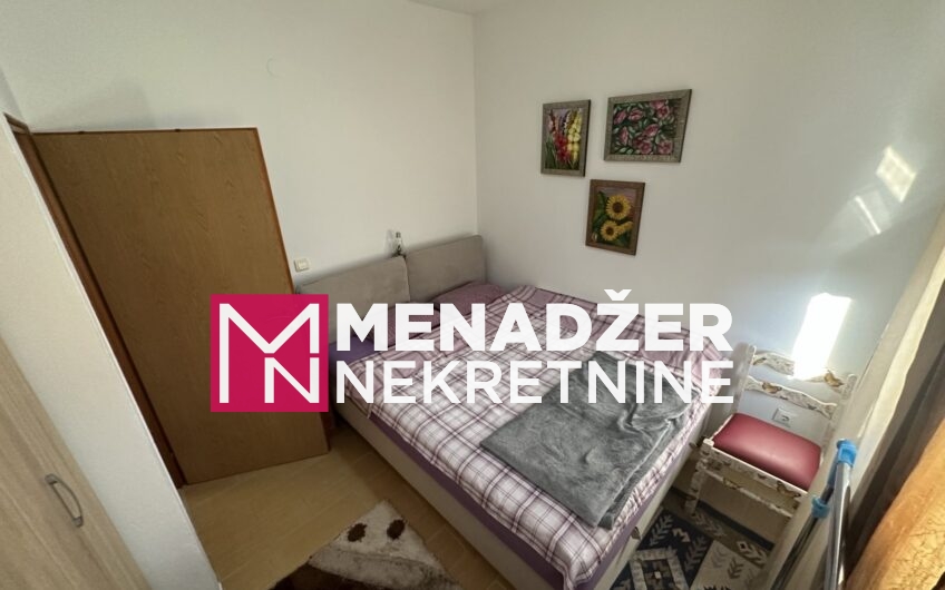 KUĆA NAMJEŠTENA 100 m2 SA BAZENOM – ROGAMI
