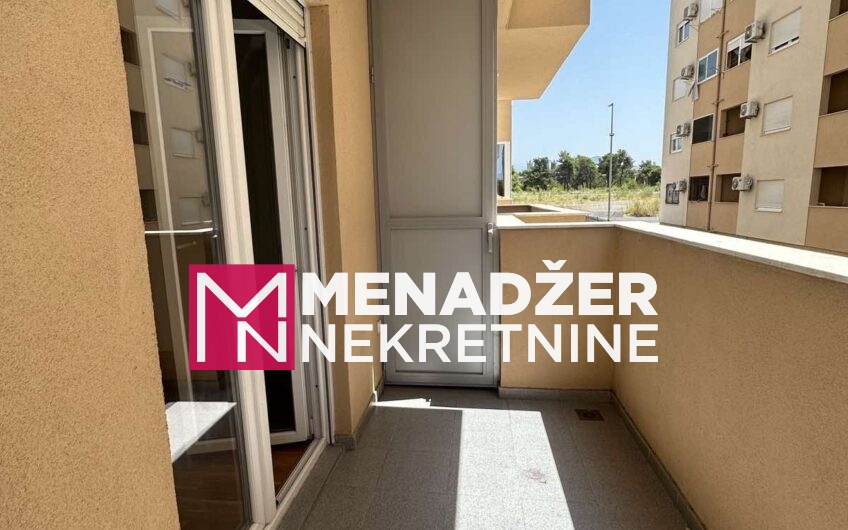 JEDNOSOBAN PRAZAN STAN 50 m2 – TUŠKI PUT