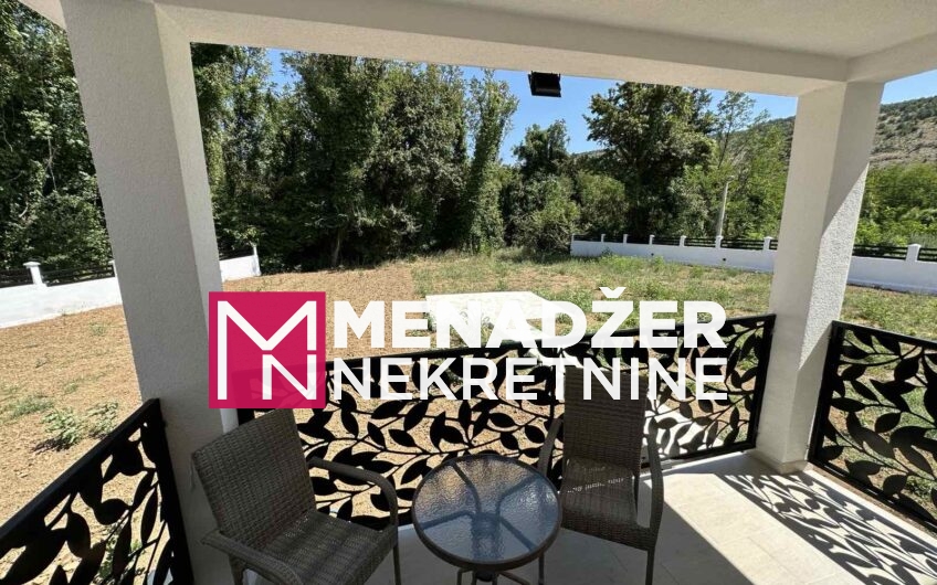 KUĆA NAMJEŠTENA 140m2 – VELJE BRDO