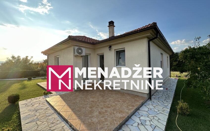 KUĆA NAMJEŠTENA 155 m2- PRIČELJE
