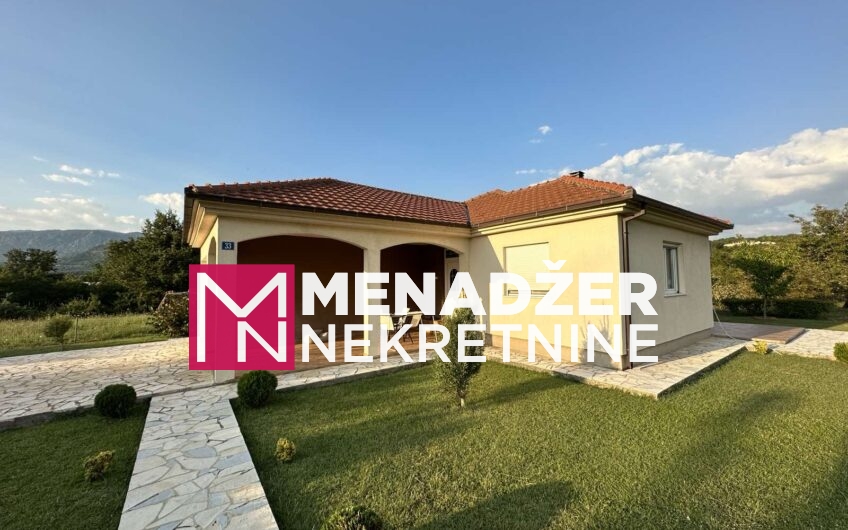 KUĆA NAMJEŠTENA 155 m2- PRIČELJE