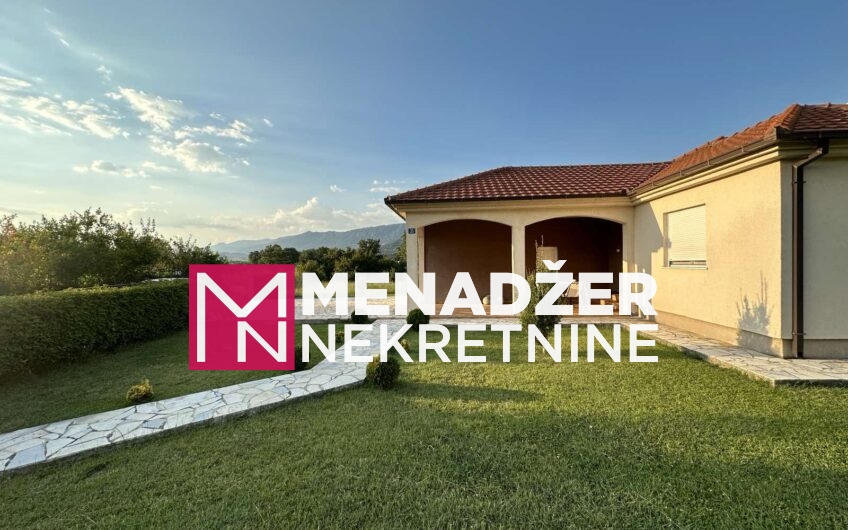 KUĆA NAMJEŠTENA 155 m2- PRIČELJE