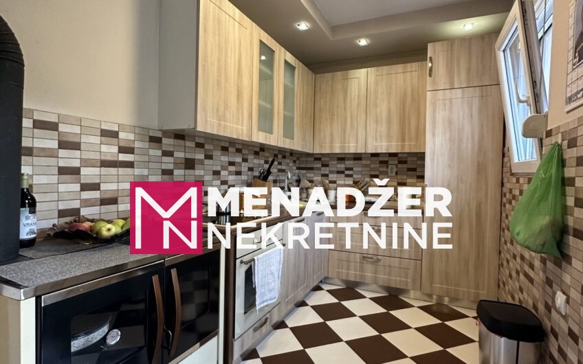 KUĆA NAMJEŠTENA 155 m2- PRIČELJE