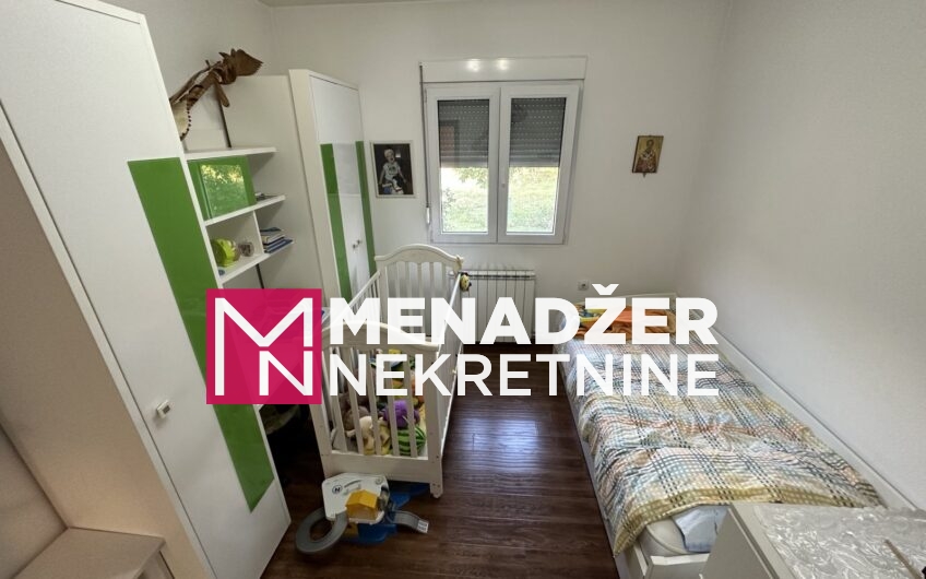 KUĆA NAMJEŠTENA 155 m2- PRIČELJE