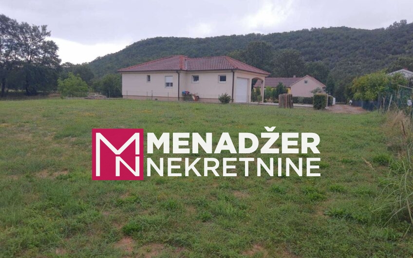 PLAC 965 m2 – PRIČELJE