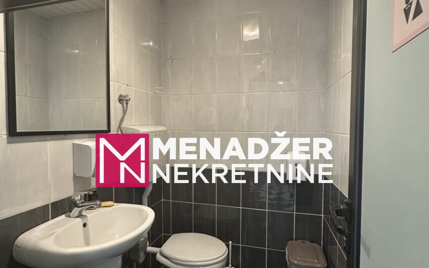 POSLOVNI PROSTOR 54 m2- PREKO MORAČE