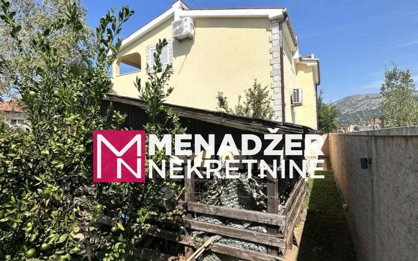 KUĆA LUX NAMJEŠTENA 300 m2- MASLINE