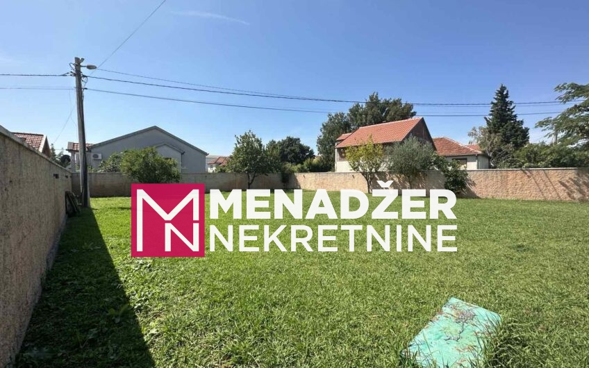 KUĆA LUX NAMJEŠTENA 300 m2- MASLINE