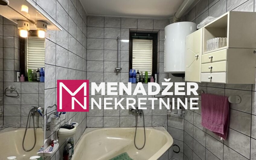 KUĆA LUX NAMJEŠTENA 300 m2- MASLINE