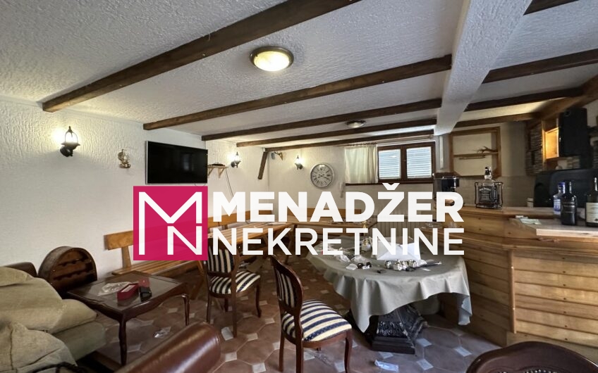 KUĆA LUX NAMJEŠTENA 300 m2- MASLINE