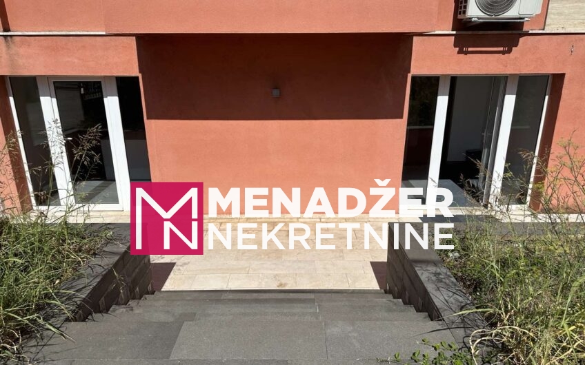 POSLOVNO-KANCELARIJSKI PROSTOR 100 m2- KRIVI MOST