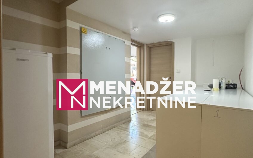 POSLOVNO-KANCELARIJSKI PROSTOR 100 m2- KRIVI MOST
