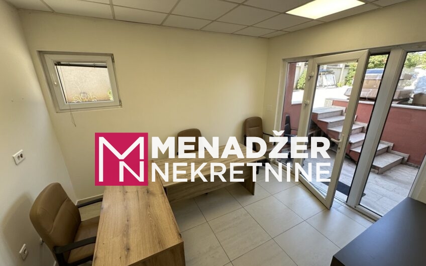 POSLOVNO-KANCELARIJSKI PROSTOR 100 m2- KRIVI MOST
