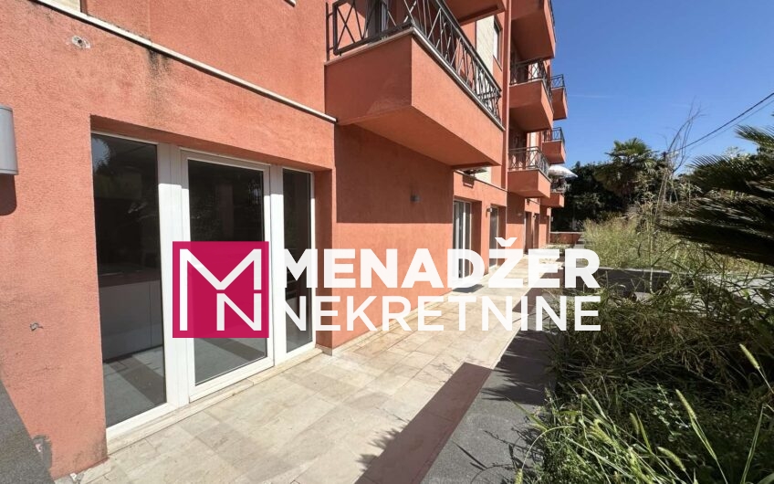 POSLOVNO-KANCELARIJSKI PROSTOR 100 m2- KRIVI MOST