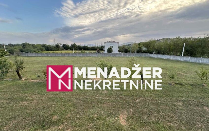 KUĆA 250 m2- PLAC 10 000 m2-DONJA GORICA