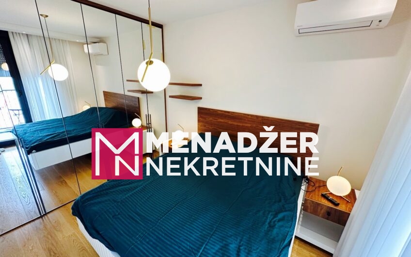 JEDNOSOBAN LUX NAMJEŠTEN STAN 57 m2 SA GARAŽOM-PREKO MORAČE-LINEA
