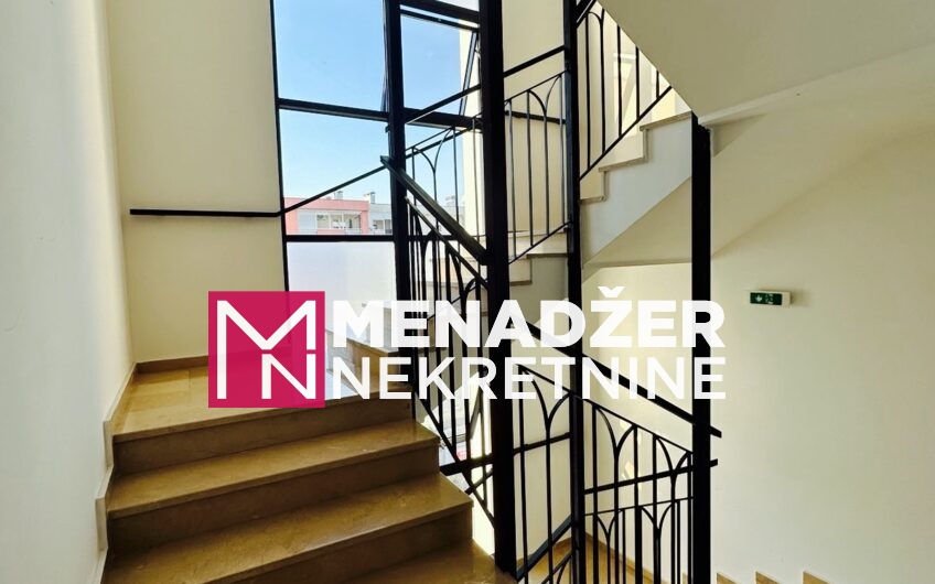 JEDNOSOBAN NAMJEŠTEN STAN 52 m2 SA GARAŽOM- MASTER KVART