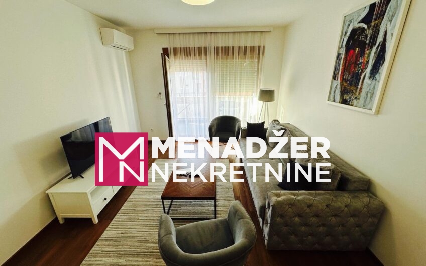 JEDNOSOBAN NAMJEŠTEN STAN 52 m2 SA GARAŽOM- MASTER KVART