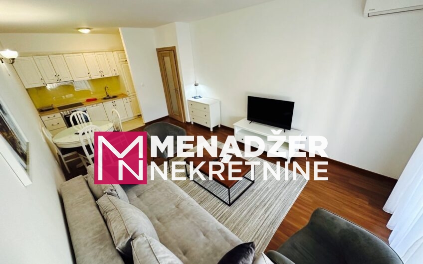 JEDNOSOBAN NAMJEŠTEN STAN 52 m2 SA GARAŽOM- MASTER KVART