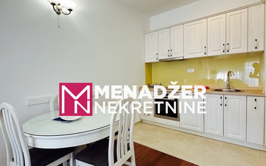 JEDNOSOBAN NAMJEŠTEN STAN 52 m2 SA GARAŽOM- MASTER KVART
