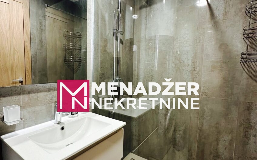 JEDNOSOBAN NAMJEŠTEN STAN 52 m2 SA GARAŽOM- MASTER KVART