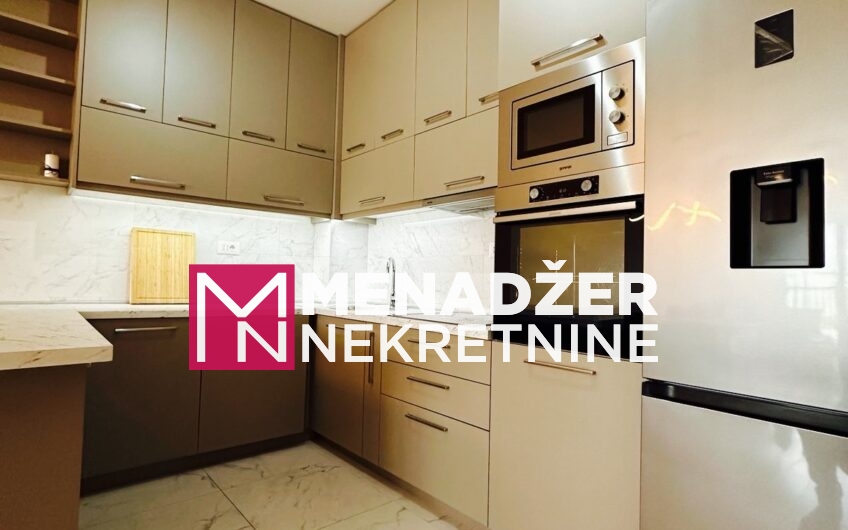 JEDNOSOBAN NAMJEŠTEN 57 m² – GARAŽA – PREKO MORAČE