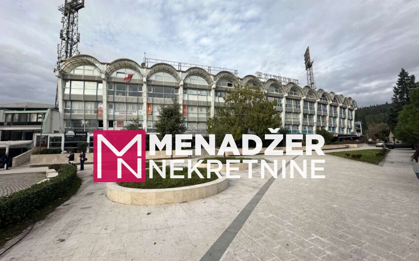 POSLOVNI PROSTOR 22 m² – CENTAR