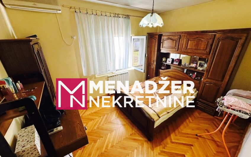 KUĆA 150 m², PLAC 1 550 m² – KRIVI MOST