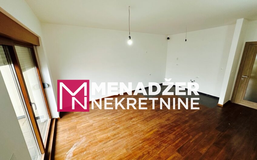ČETVOROSOBAN DUPLEKS PRAZAN STAN 105 m² – MASTER KVART