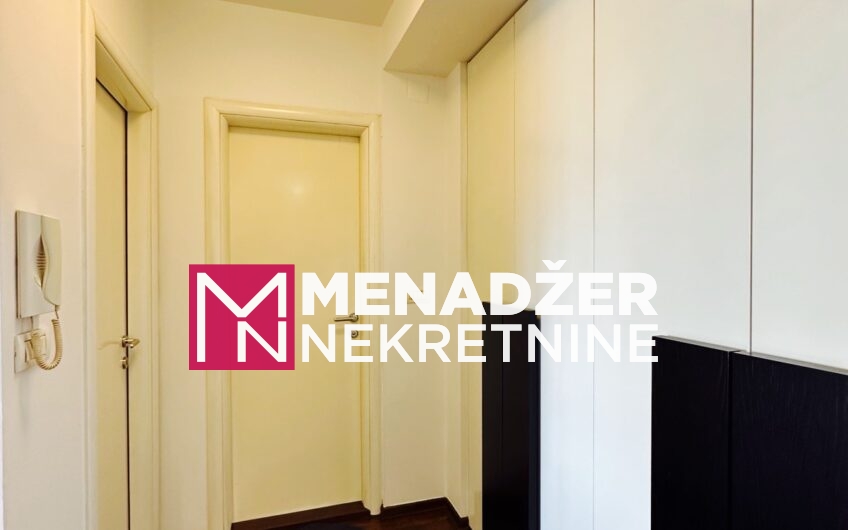JEDNOSOBAN LUX NAMJEŠTEN STAN 53 m² – PREKO MORAČE