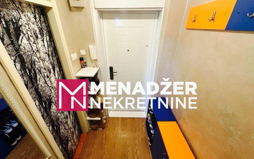 GARSONjERA NAMJEŠTENA 22 m² – PREKO MORAČE