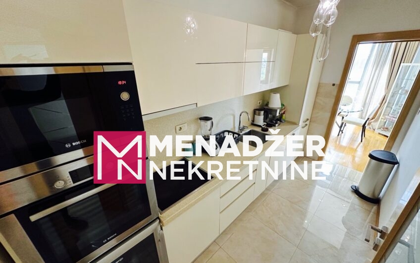 TROSOBAN LUX NAMJEŠTEN STAN 105 m2, GARAŽA – PREKO MORAČE
