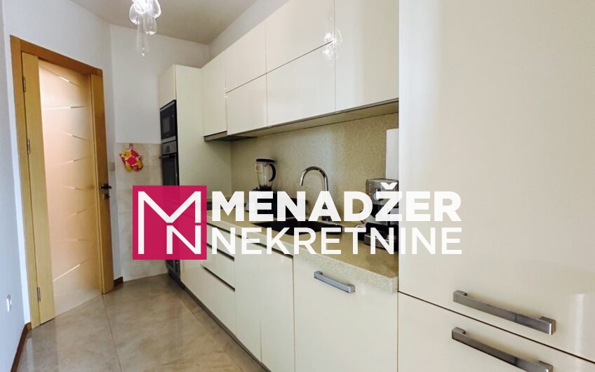 TROSOBAN LUX NAMJEŠTEN STAN 105 m2, GARAŽA – PREKO MORAČE