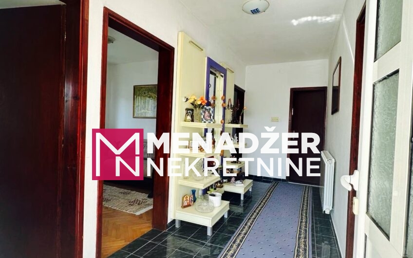 KUĆA 120 m2, GARAŽA 30 m2, PLAC 380 m2- TOLOŠI