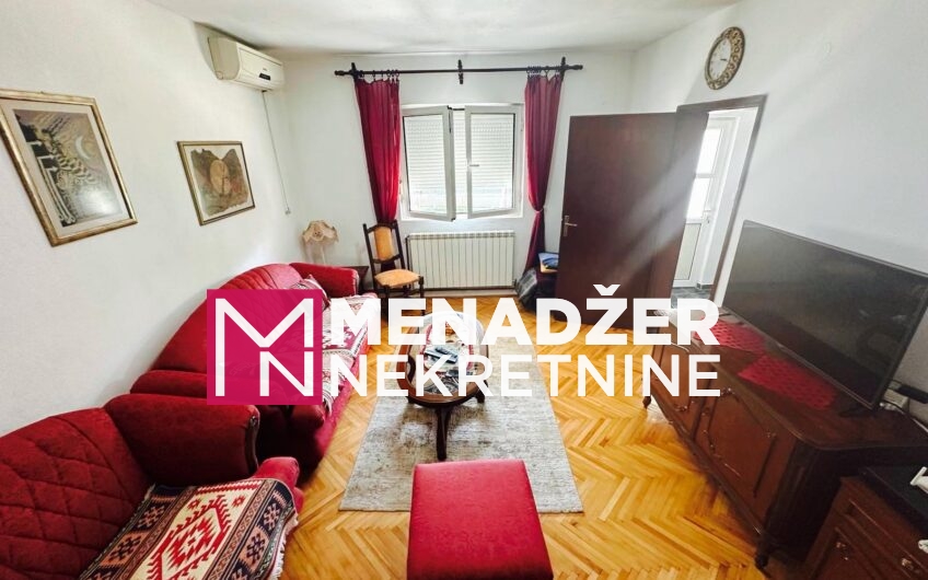 KUĆA 120 m2, GARAŽA 30 m2, PLAC 380 m2- TOLOŠI