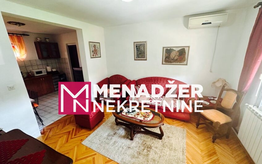 KUĆA 120 m2, GARAŽA 30 m2, PLAC 380 m2- TOLOŠI