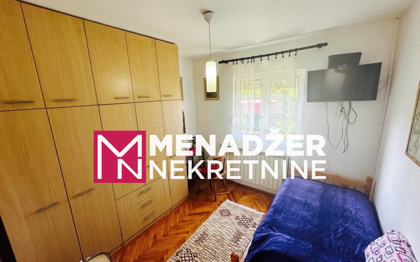 KUĆA 120 m2, GARAŽA 30 m2, PLAC 380 m2- TOLOŠI