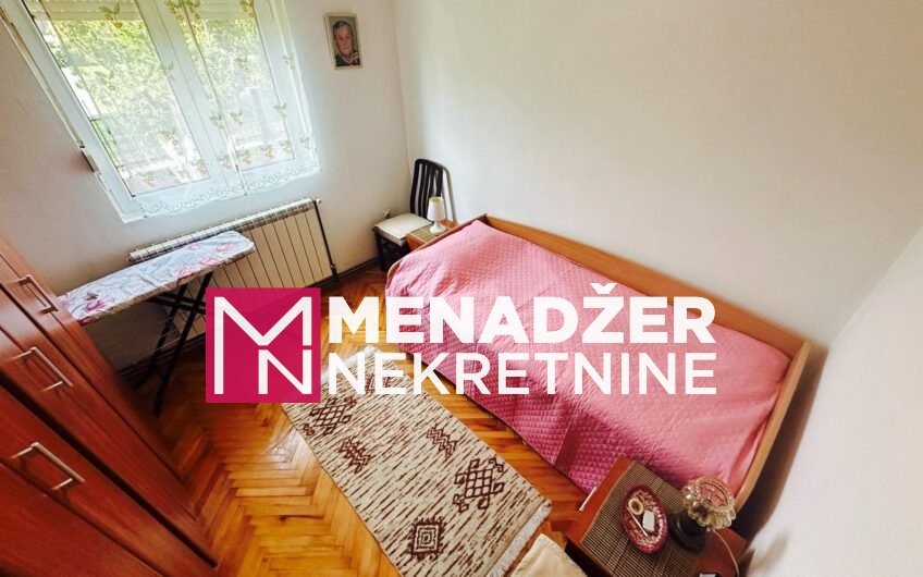 KUĆA 120 m2, GARAŽA 30 m2, PLAC 380 m2- TOLOŠI