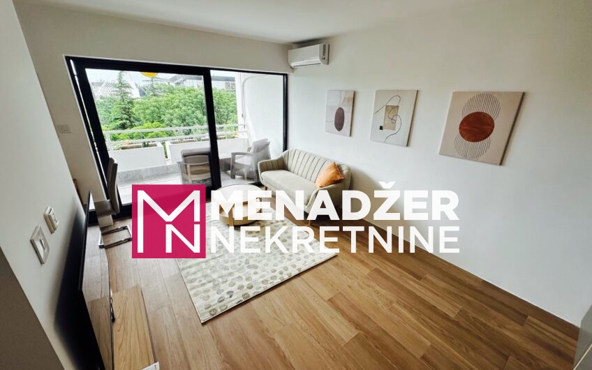 NAMJEŠTENA GARSONjERA 40 m² – PREKO MORAČE