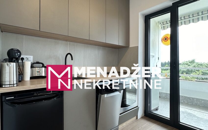 NAMJEŠTENA GARSONjERA 40 m² – PREKO MORAČE