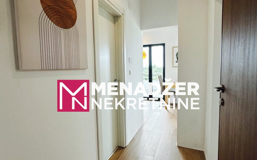 NAMJEŠTENA GARSONjERA 40 m² – PREKO MORAČE