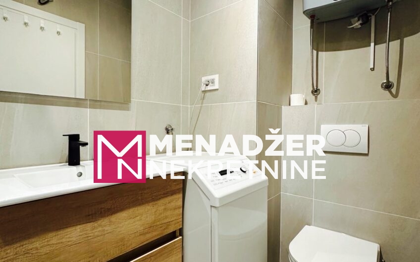 NAMJEŠTENA GARSONjERA 40 m² – PREKO MORAČE