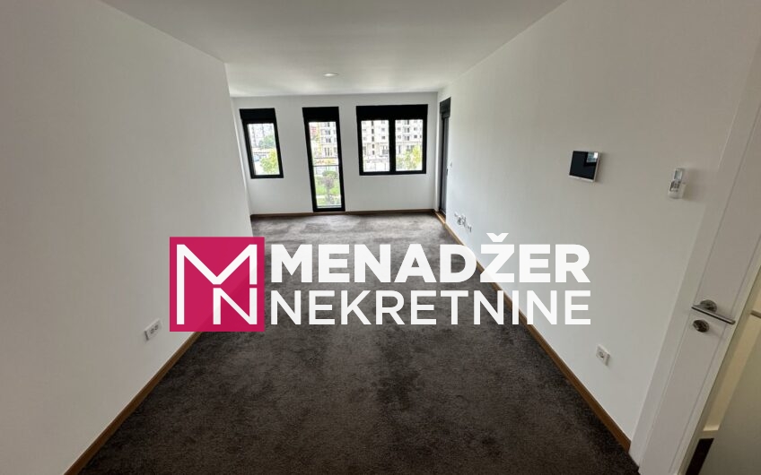 TROSOBAN PRAZAN STAN 120 m², GARAŽA – TOLOŠKA ŠUMA