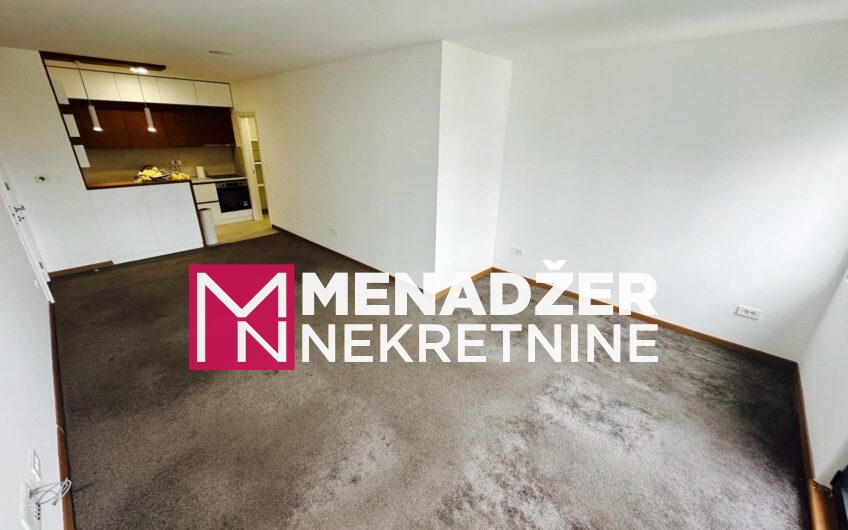 TROSOBAN PRAZAN STAN 120 m², GARAŽA – TOLOŠKA ŠUMA