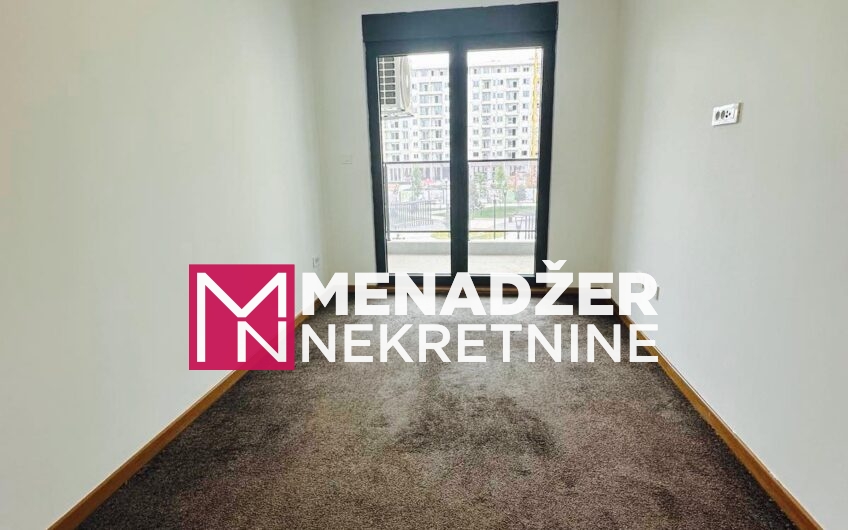 TROSOBAN PRAZAN STAN 120 m², GARAŽA – TOLOŠKA ŠUMA