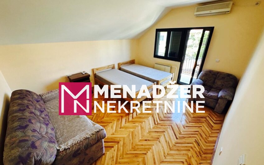 KUĆA 240 m2 – STARI AERODROM